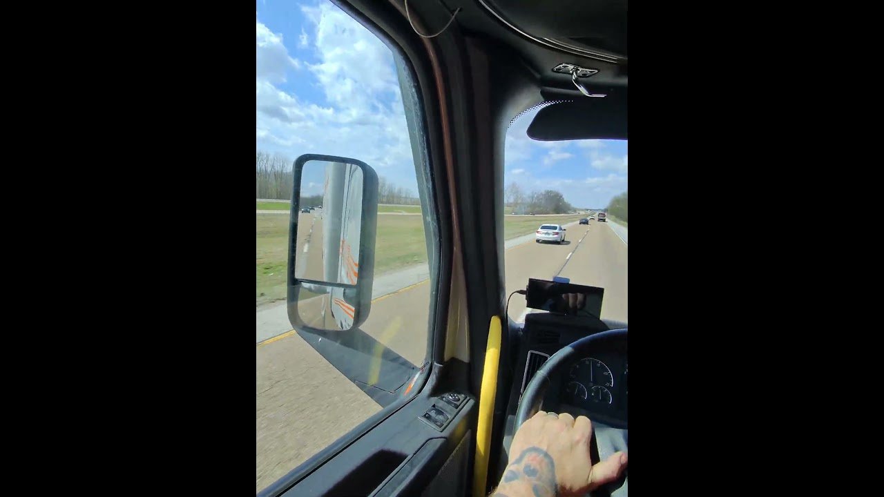 TRUCKING ACROSS AMERICA! Hang out with a Old School Trucker. TRUCKER POV.
