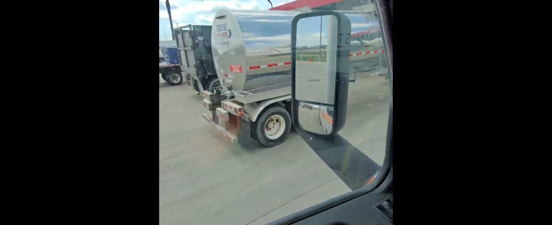 TRUCKING ACROSS AMERICA! Hang out with a Old School Trucker. TRUCKER POV.
