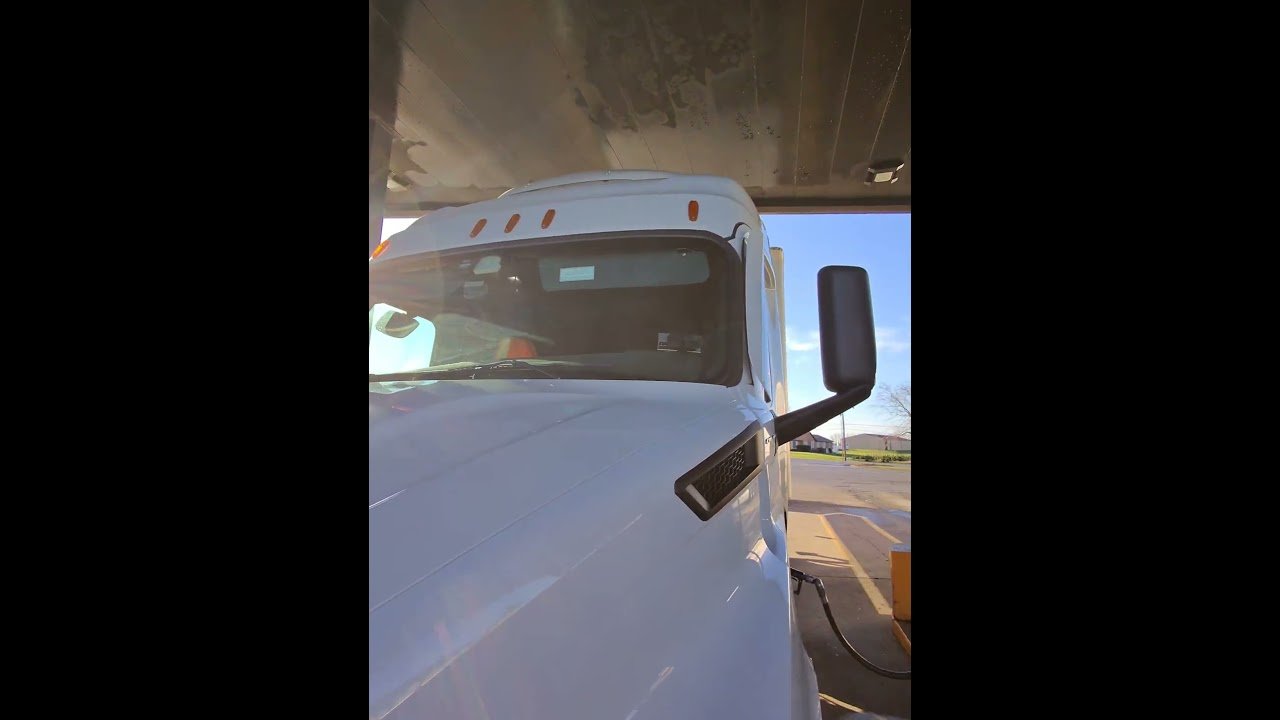 TRUCKING ACROSS AMERICA! Hang out with a Old School Trucker. TRUCKER POV.