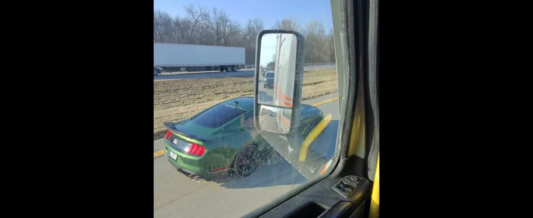 TRUCKING ACROSS AMERICA! Hang out with a Old School Trucker. TRUCKER POV.