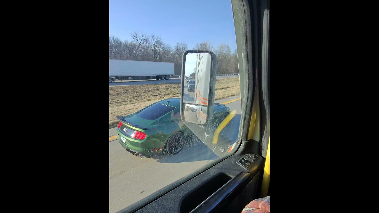 TRUCKING ACROSS AMERICA! Hang out with a Old School Trucker. TRUCKER POV.