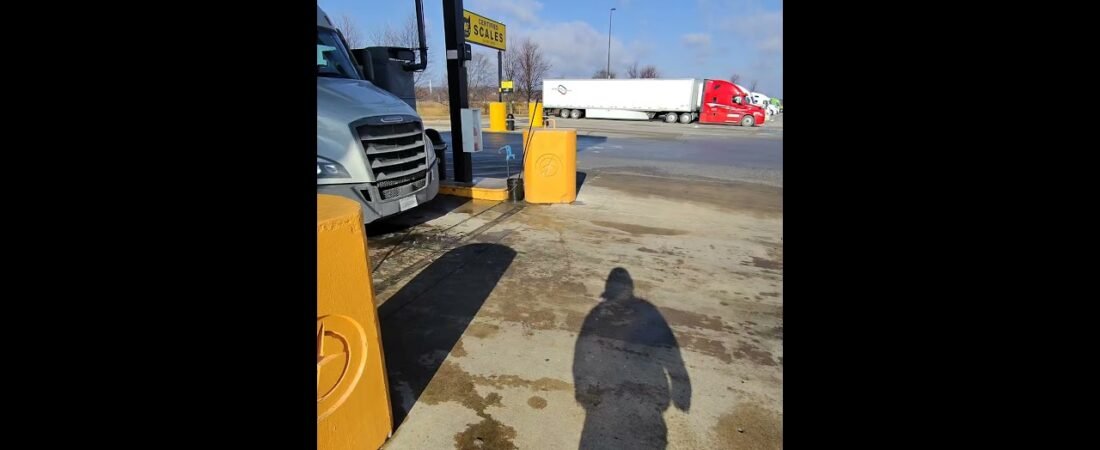 TRUCKING POV. This is Trucking in Real Life #trucking #trucker #shorts #metaglasses