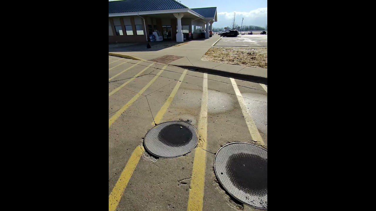 TRUCKING POV. This is Trucking in Real Life #trucking #trucker #shorts #metaglasses