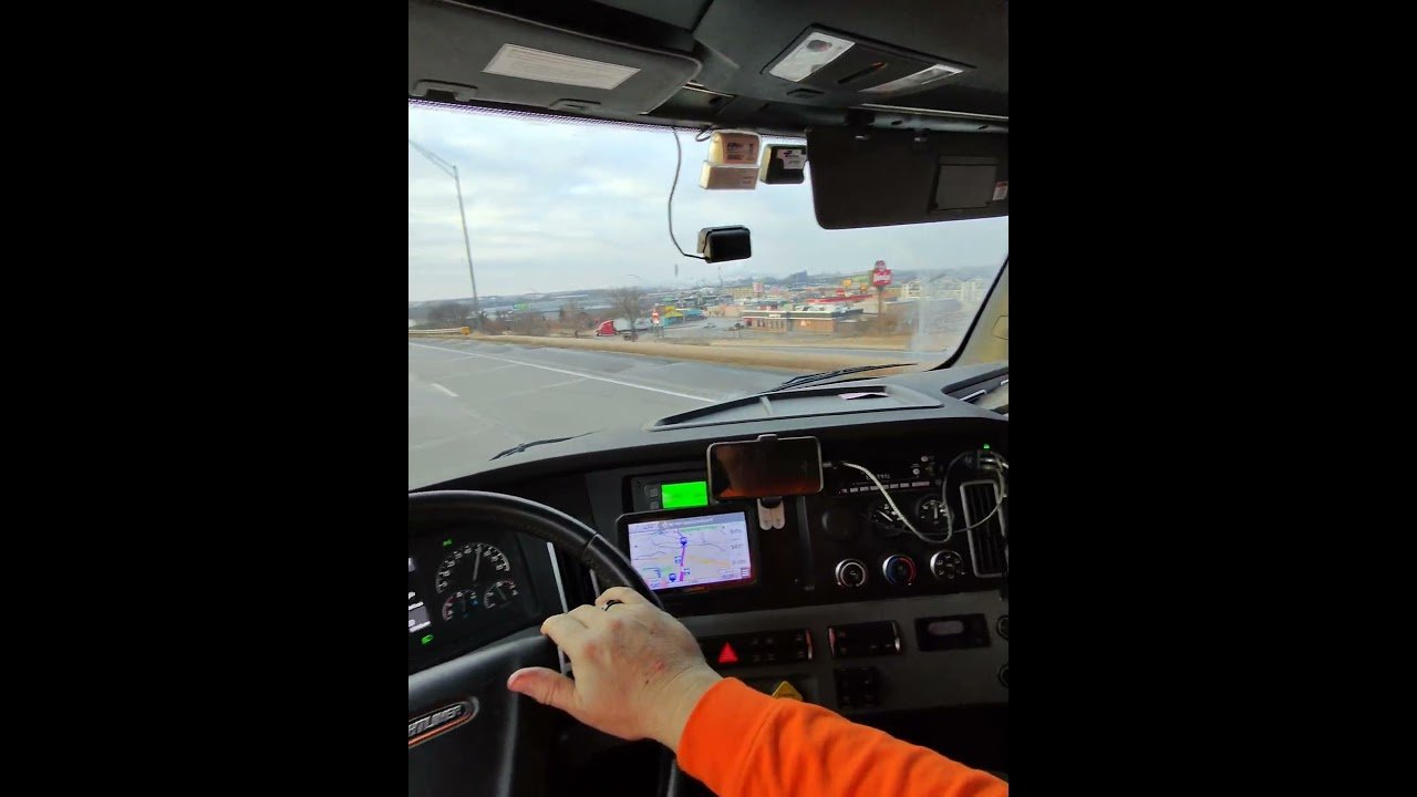 TRUCKING POV. This is Trucking in Real Life #trucking #trucker #shorts #metaglasses