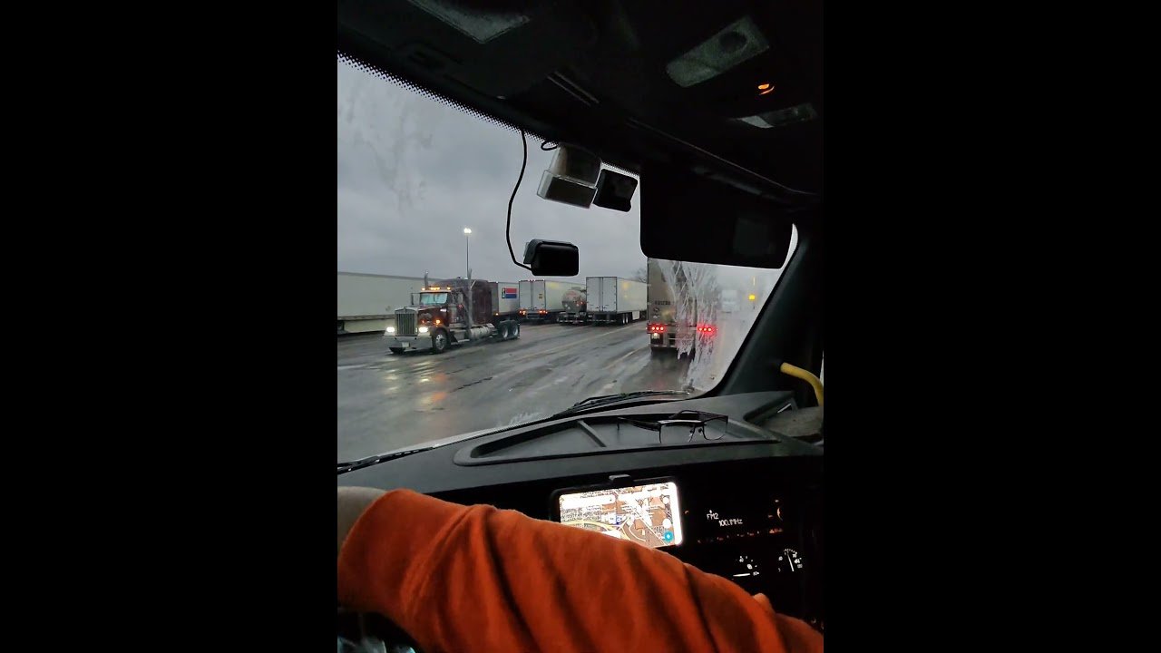 TRUCKING POV. This is Trucking in Real Life #trucking #trucker #shorts #metaglasses