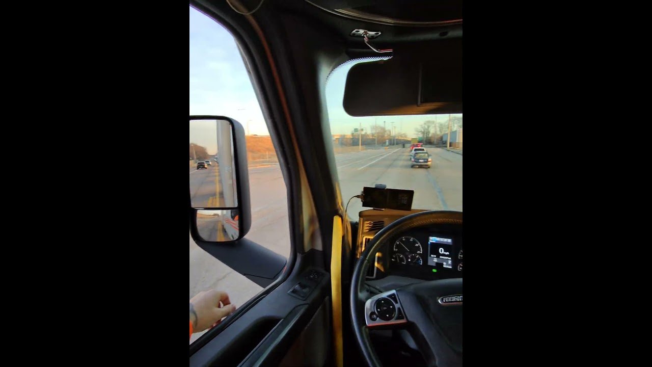 TRUCKING POV. This is Trucking in Real Life #trucking #trucker #shorts #metaglasses