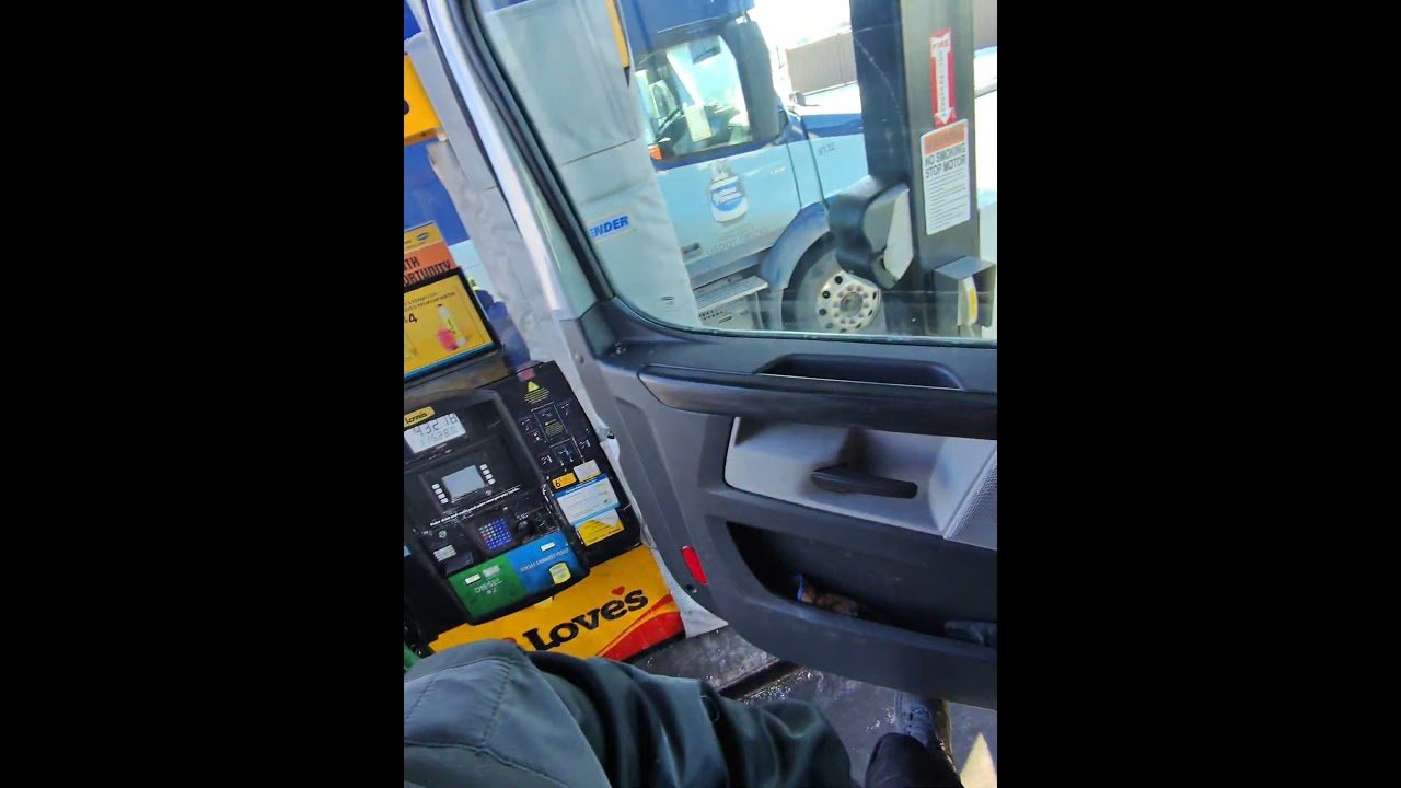 TRUCKING POV. This is Trucking in Real Life #trucking #trucker #shorts #metaglasses