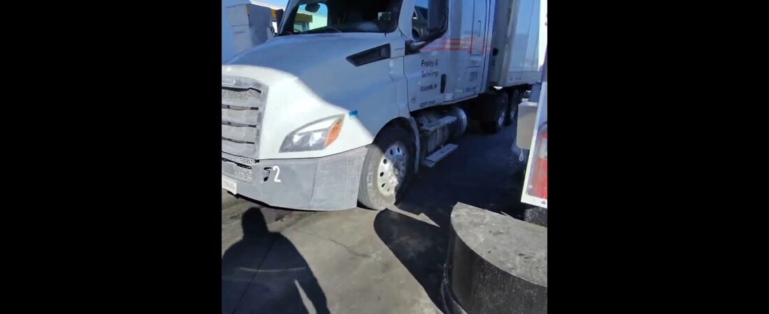 TRUCKING POV. This is Trucking in Real Life #trucking #trucker #shorts #metaglasses