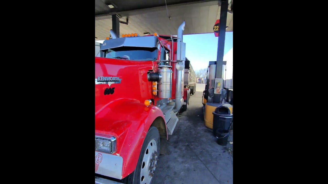 TRUCKING POV. This is Trucking in Real Life #trucking #trucker #shorts #metaglasses