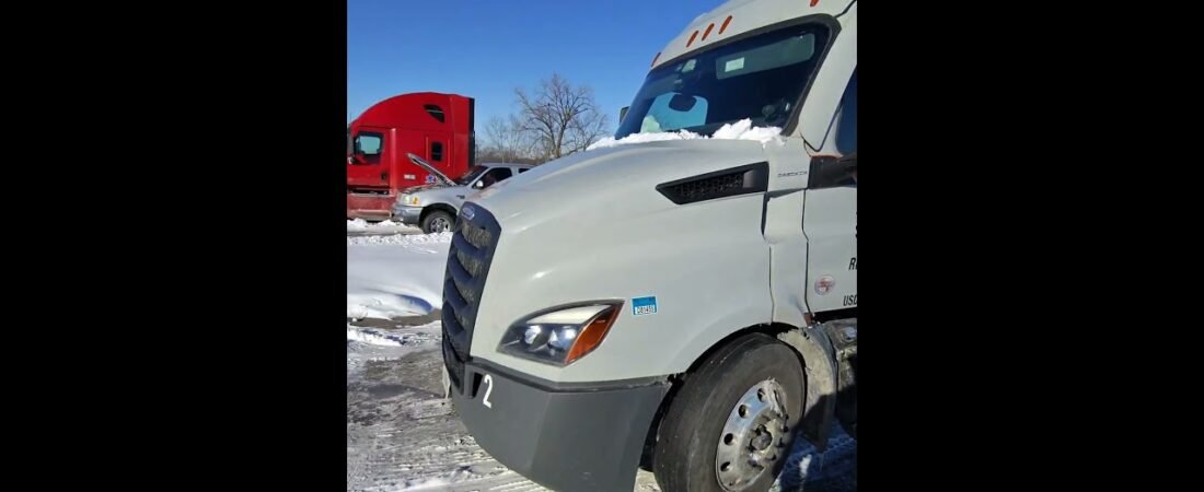 TRUCKING POV. This is Trucking in Real Life #trucking #trucker #shorts #metaglasses