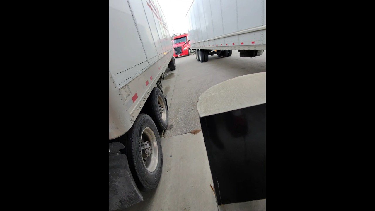 TRUCKING POV. This is Trucking in Real Life #trucking #trucker #shorts #metaglasses
