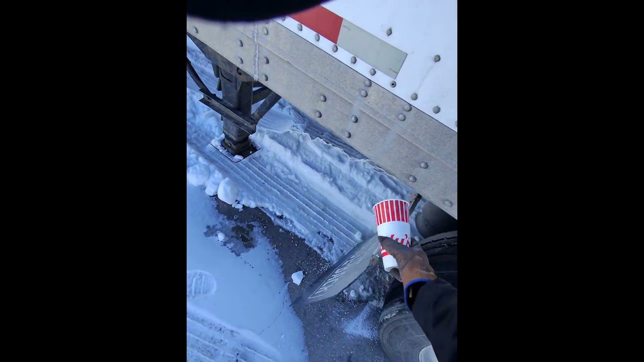 TRUCKING POV. This is Trucking in Real Life #trucking #trucker #shorts #metaglasses