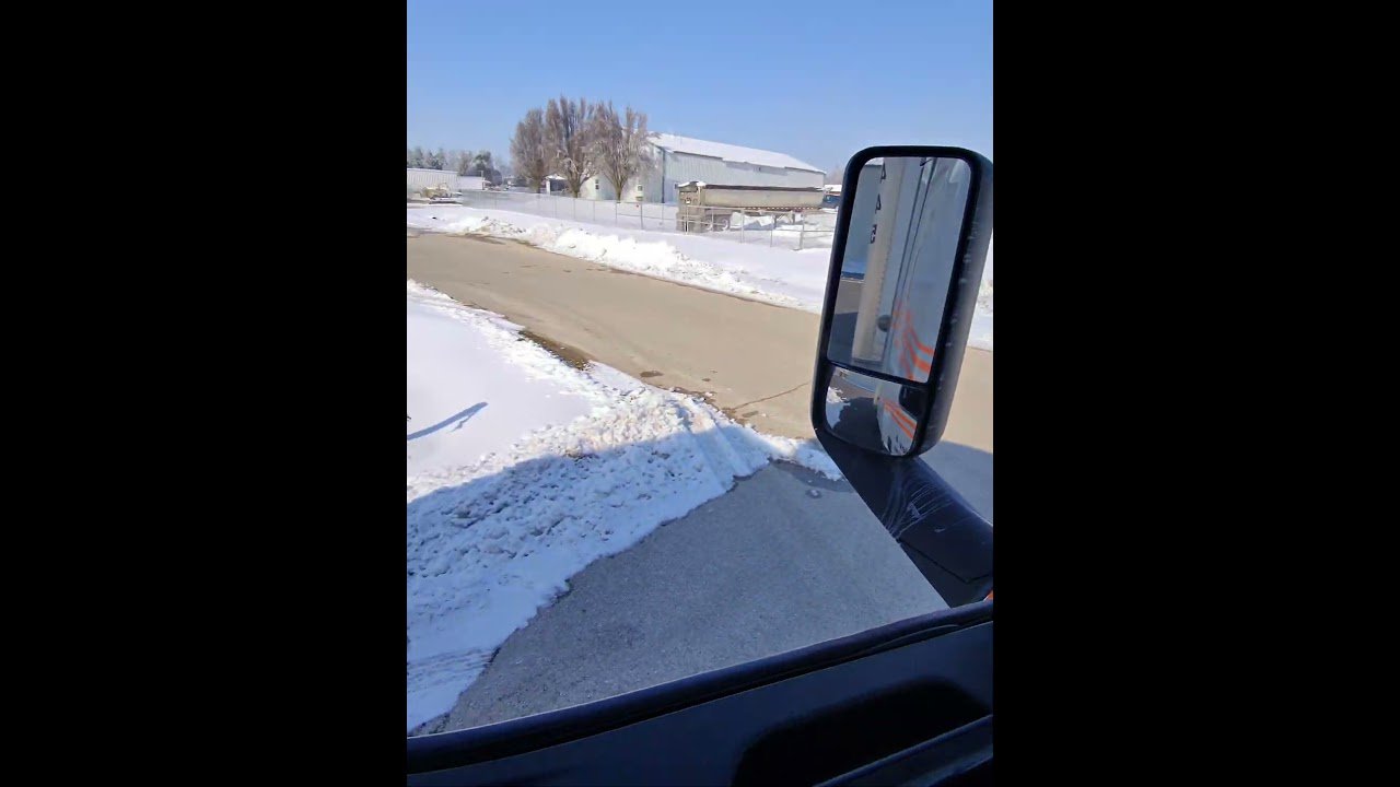 TRUCKING POV. This is Trucking in Real Life #trucking #trucker #shorts #metaglasses