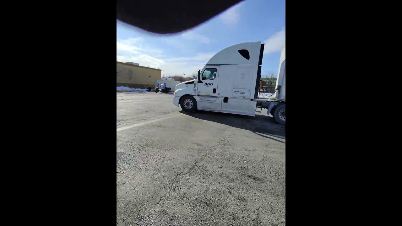 TRUCKING POV. This is Trucking in Real Life #trucking #trucker #shorts #metaglasses