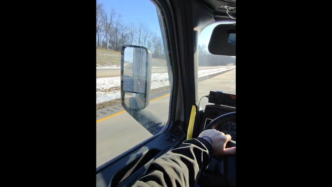 TRUCKING POV. This is Trucking in Real Life