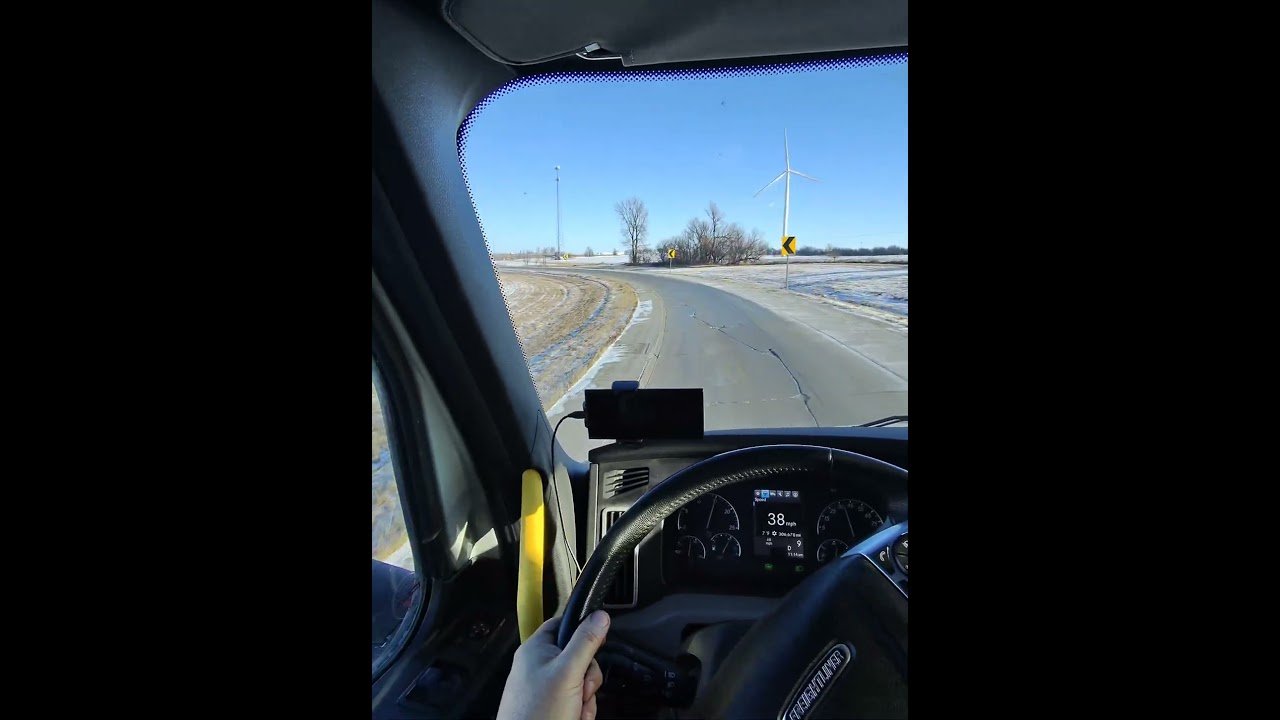 TRUCKING POV. This is Trucking in Real Life