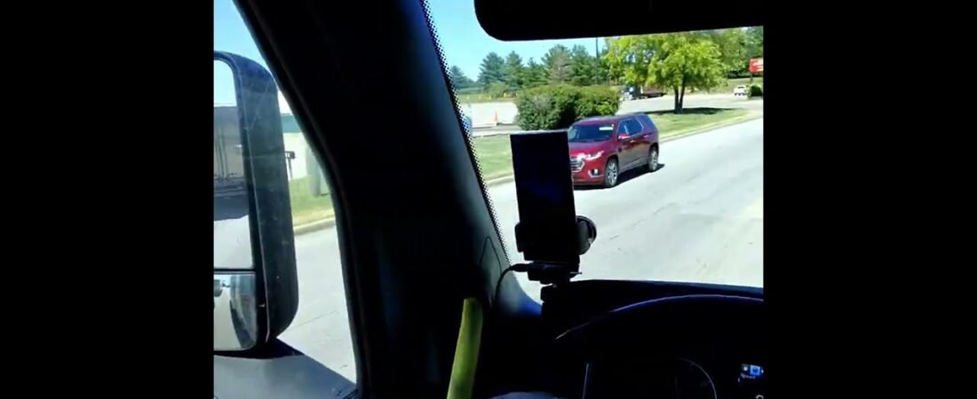 Trucker shows you how to find that perfect parking spot at the Truck Stop. This driver knows!(5)