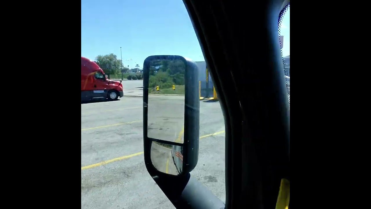 Trucker shows you how to find that perfect parking spot at the Truck Stop. This driver knows!(1)