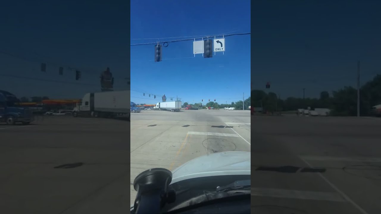 This Trucker Drives Everyday to feed his wife and children like a Real American Family Hero.