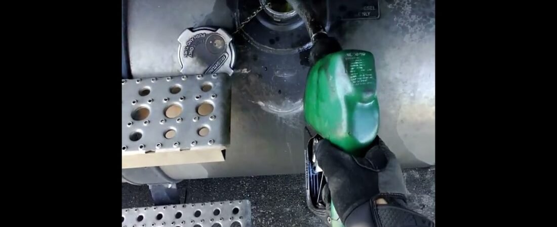 Trucker Illegally tops off Diesel Tank to get EVERY MILE POSSIBLE! Would you do this or are you bawk