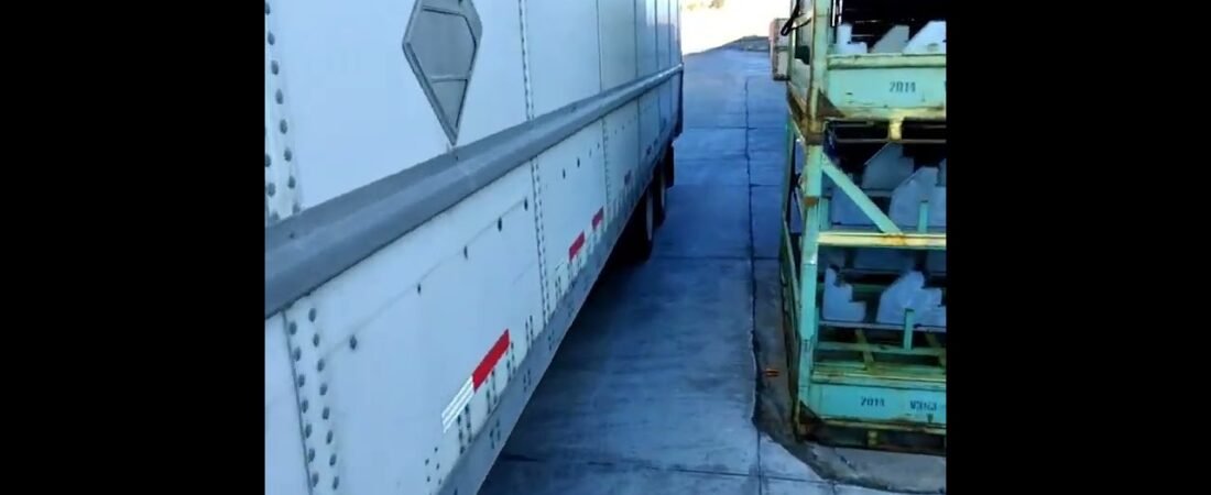 #Trucker #ASMR #POV #Trucking Life on the road as an American Truck Driver feeding his family. (1)