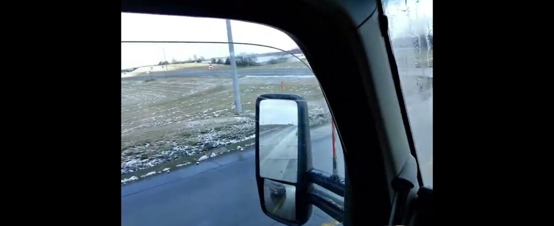 Saturday Morning on the Open Road with a Friendly American Truck Driver. (2)