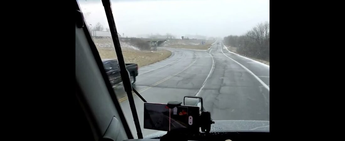 Saturday Morning on the Open Road with a Friendly American Truck Driver. (4)
