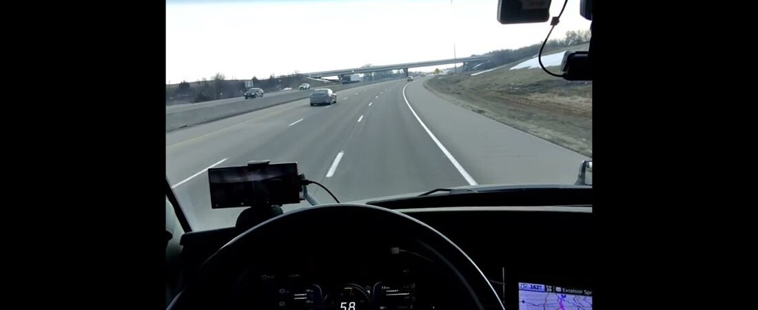 Take a minute and see what life on the open road as a big rig trucker looks like and pretend. (2)