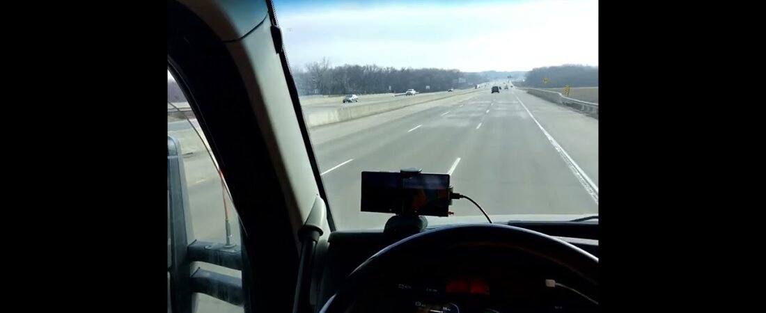 Take a minute and see what life on the open road as a big rig trucker looks like and pretend. (1)