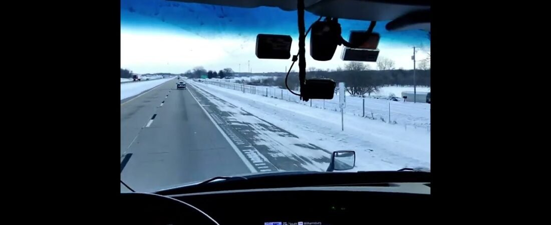 Watch the Aftermath from the BLIZZARD Burried Middle America under 6 feet of Cold Snow and Ice!(5)