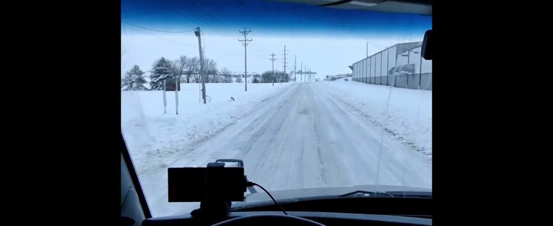 Another BLIZZARD is hitting right now. It’s not safe for truckers on the Highways. (2)