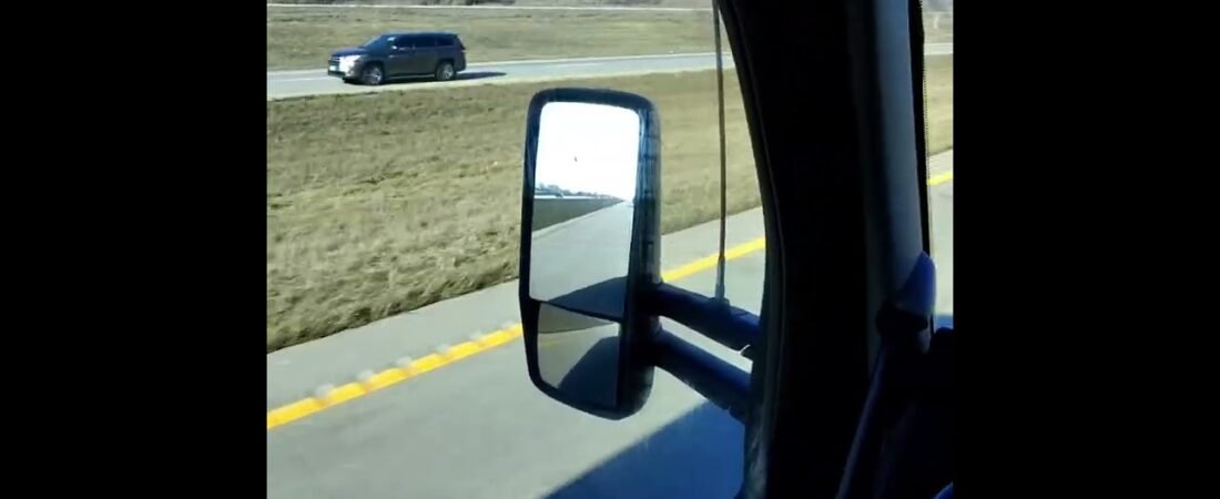 This is what it’s like to PARTY WITH A TRUCKER! This could be you if you chose a trucking career.(4)
