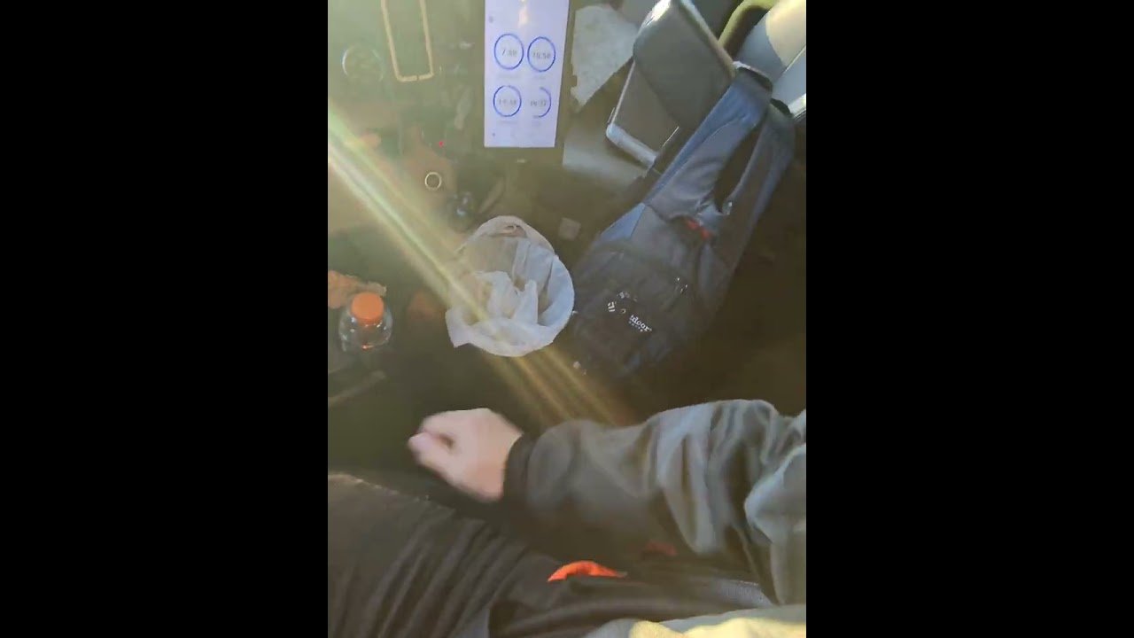 American Trucker Vlog! This video brings you inside of a REAL Big Rig. Get up close and personal.