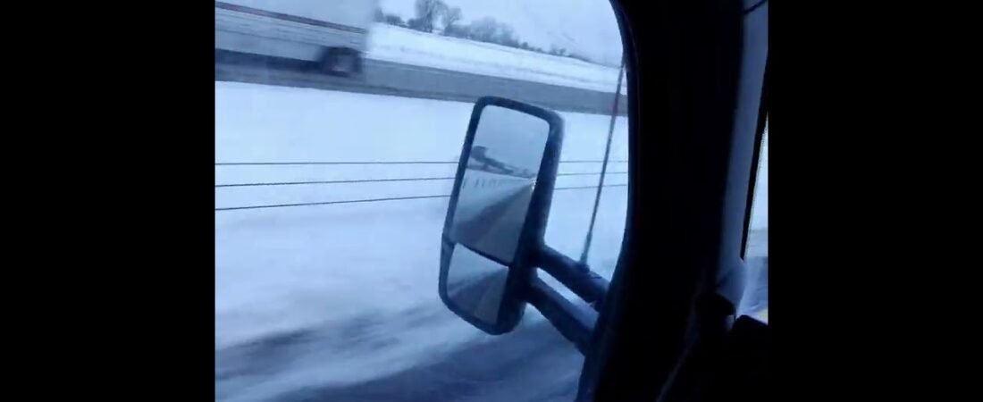 Another BLIZZARD is hitting right now. It’s not safe for truckers on the Highways. (2)