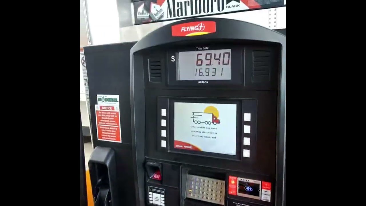 BEST TRUCKER CRING OF 2024! Professional Trucker demonstrates Docking like only a TRUCKER Can!