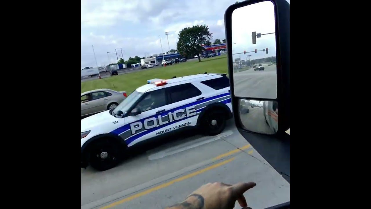 BULLETS FLYING AT THE RED LIGHT! Cops shooting at ME! Trucker Saves Everyone’s Lives on LIVE VIDEO!