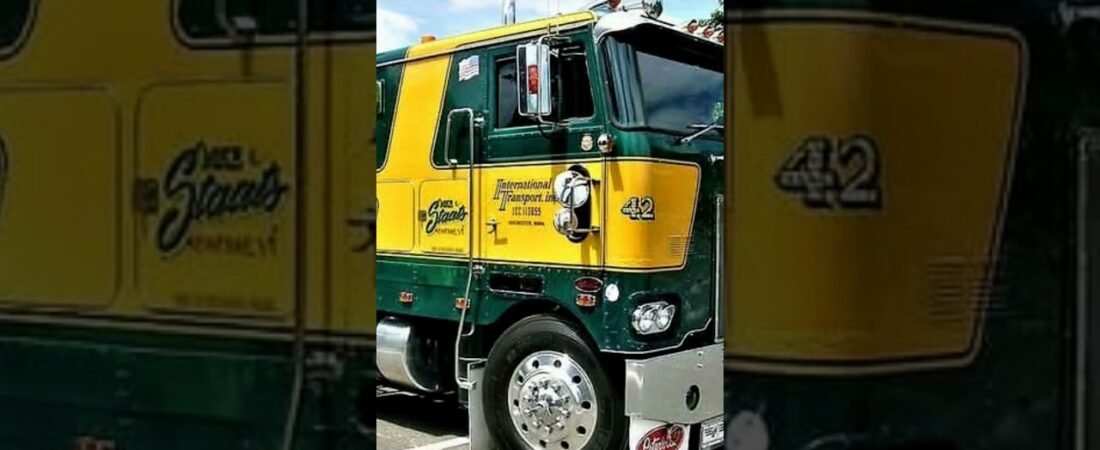 Classic Rigs in Action #trucktuber #longhaultrucker #CDL