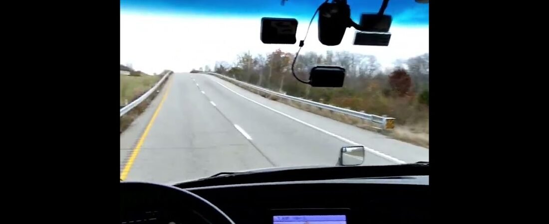 Cops Praise Semi Truck U-Turns. Every trucker is encouraged to turn around anywhere they want.