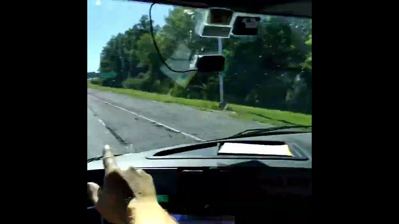 DOT FULL BODY CAVITY SEARCH ON CAR HAULER ON HIGHWAY. Don’t mess with the law or get the finger.