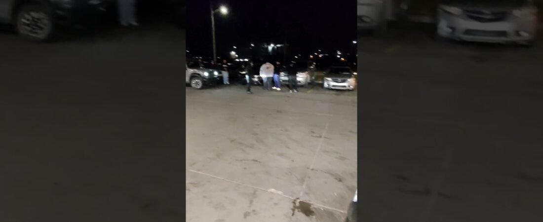 GANG FIGHT STREET TAKEOVER IN KANSAS CITY.
