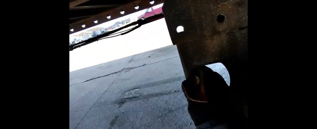 Hero Trucker takes down TWO Criminals Attempting to human traffic. This Truck Driver is a hero.