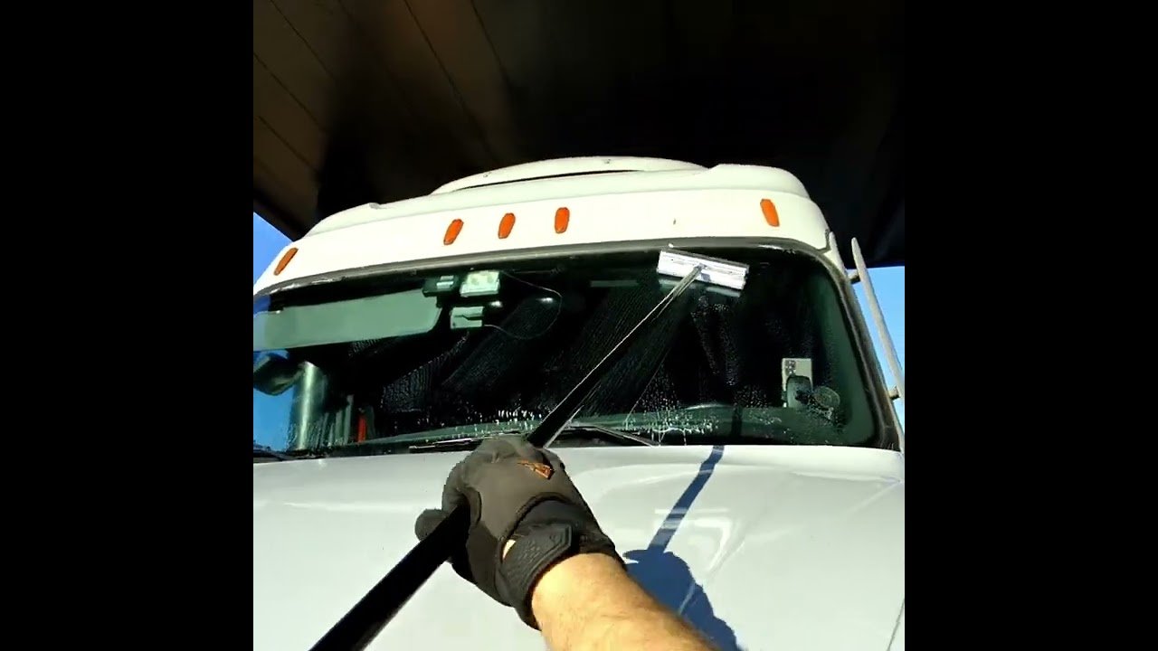 How Truckers Stay So Manly and inspire new generations of Many Men. This life hack will make you hot