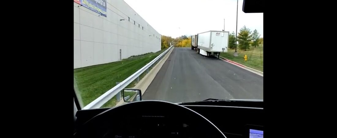 I drive Semi Trucks like a Pro now! That was quick.
