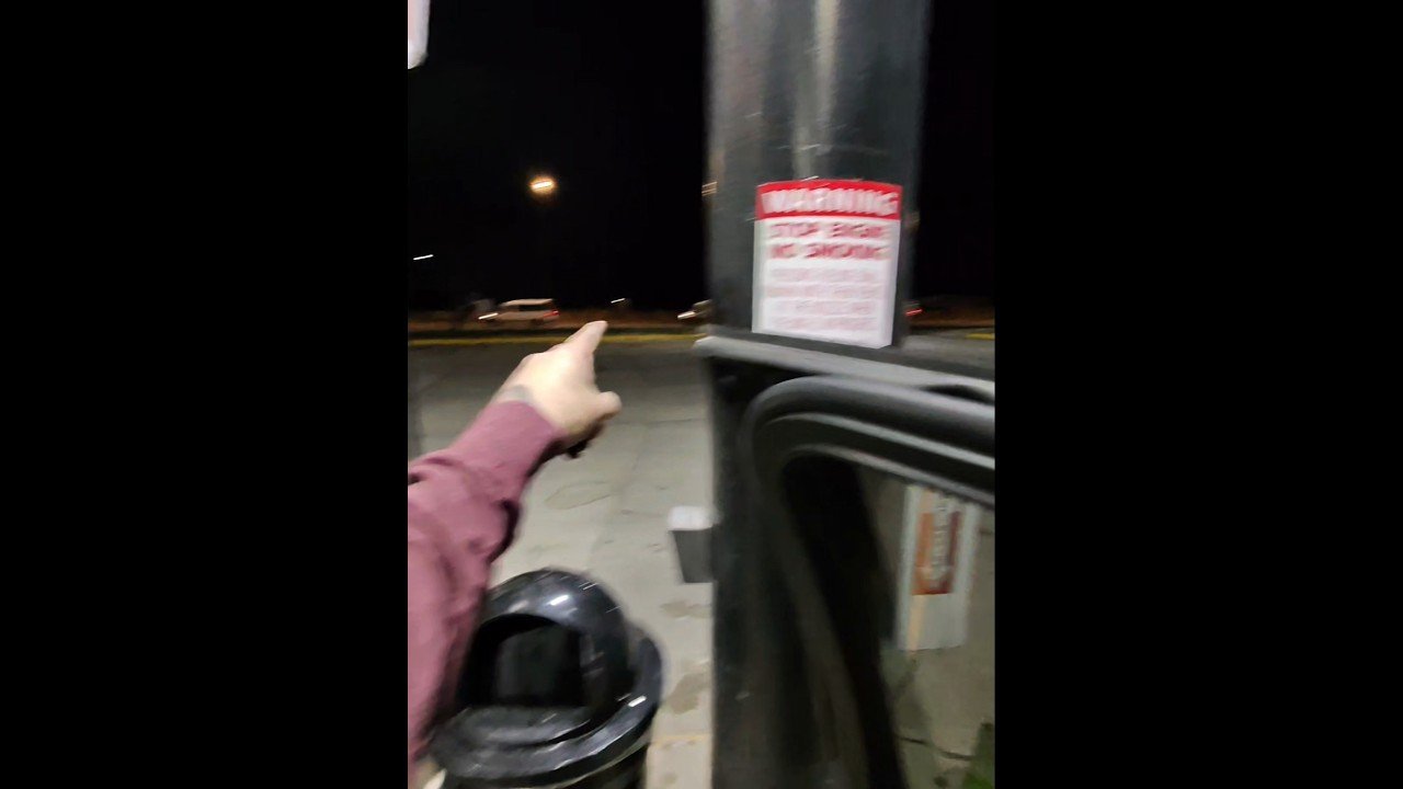 I.C.E. RAID AT THE TRUCKSTOP. THEY ARE SURROUNDING THE PROPERTY TO CATCH ILLEGAL ALIENS