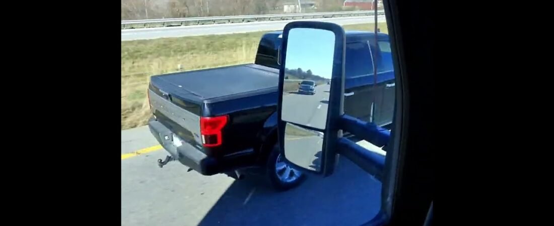 Illegal U-Turn Chicken Couldn’t Handle The Pressure. Watch this pickup truck take the L