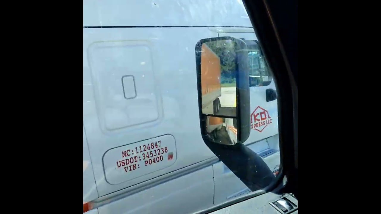 LEAKED VIDEO OF TRUCKER AND ALIENS! This video has to be shared with everyone, so we learn the truth