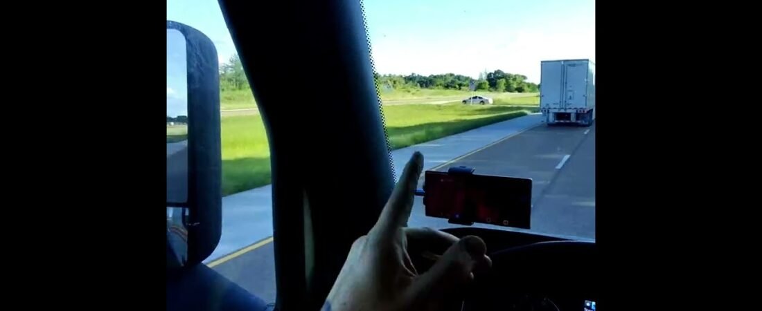 NOT SO SNEAKY COPS! Truckers see cops before they see us. We are built different. Bad Cops Got Seen