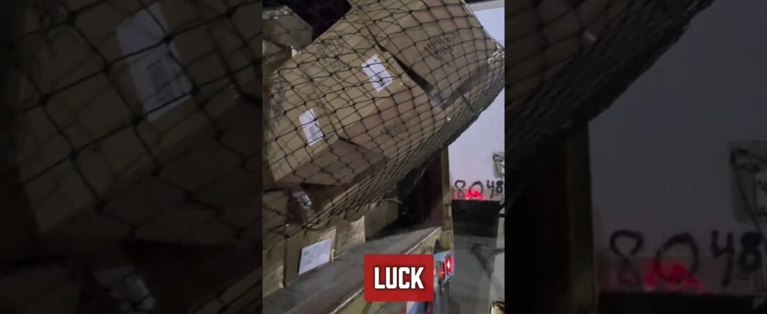OH NO! YOU WON’T BELIEVE THIS LOAD SHIFTED AND IT’S HANGING OUT OF THE BACK OF MY TRAILER!