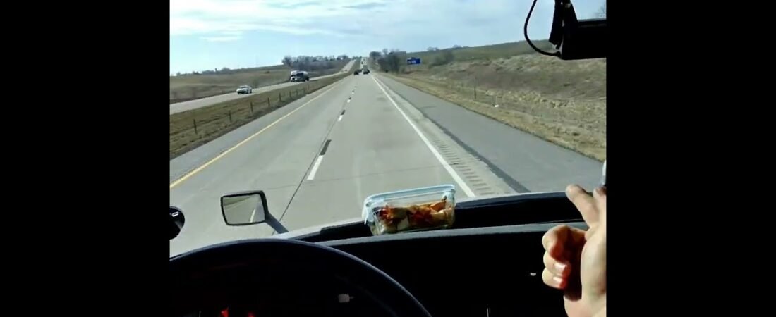 Pro Trucker reveals the SECRET to cooking on the road. #lifehacks that you need to know.