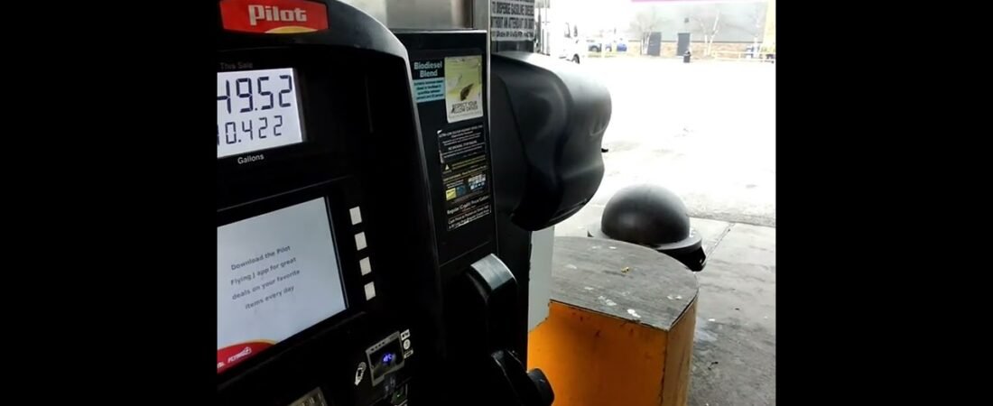 Pumping Gas in NEGATIVE 30 DEGREES Ferenhight into a Big Rig Semi Truck.